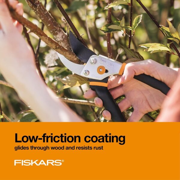 Fiskars Bypass Pruning Shears, 5/8-Inch Cut Capacity Garden Clippers, Gardening Scissors with Sharp, Rust Resistant Steel Blade - Image 2